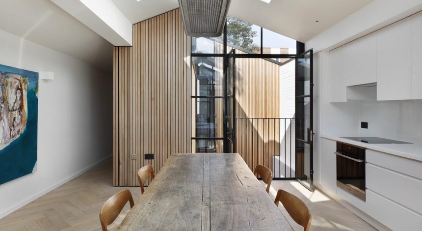 House Tour: The Most Chic & Tiny Italian Riviera Cabin