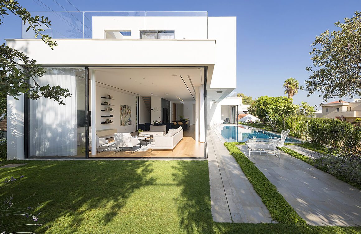 House Tour : A Simple & Sophisticated Home