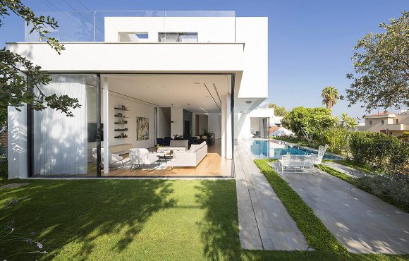 House Tour : A Simple & Sophisticated Home